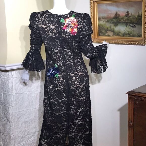 $4,500 Monique Lhuillier Sequin Floral Black Lace Dress - Picture 4 of 9